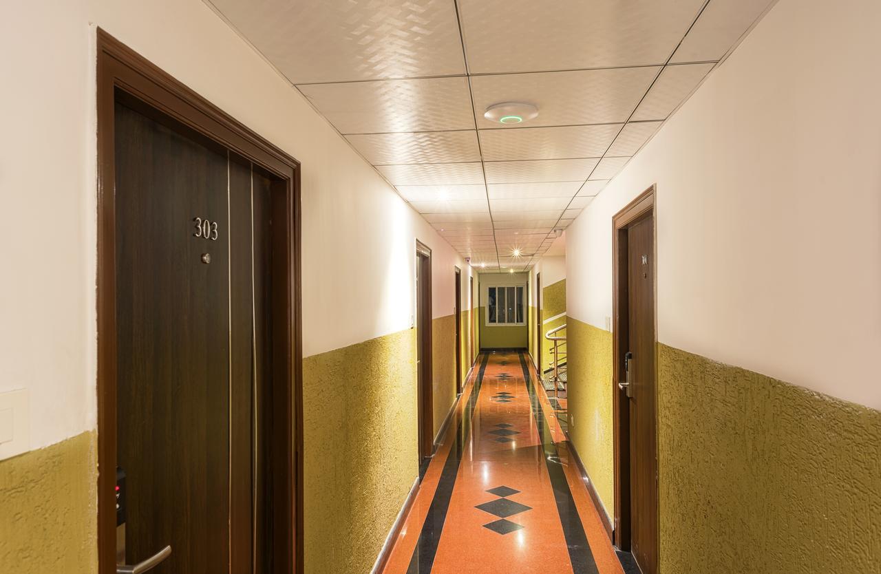 Hotel Treebo Empire à Vijayawāda Extérieur photo