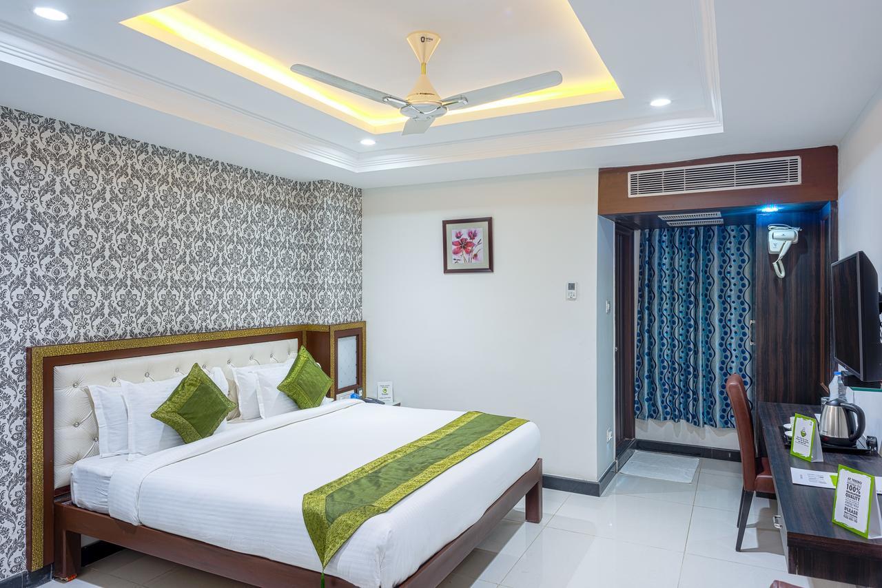 Hotel Treebo Empire à Vijayawāda Extérieur photo