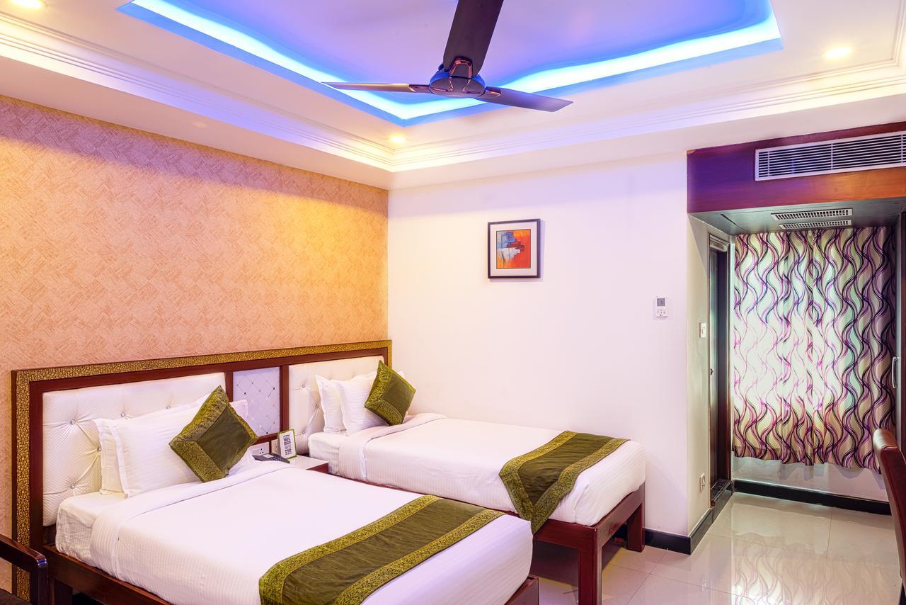 Hotel Treebo Empire à Vijayawāda Extérieur photo